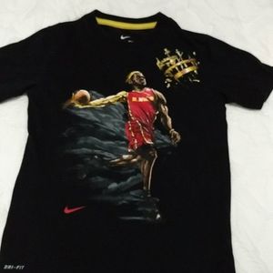Nike LeBron James XS boy shirt
